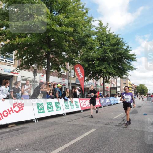 15.09.2024 - PSD Bank Halbmarathon Miley Keyser http://msf.ph/oto/7074346 15.09.2024 12:30:34 Ziel 2111, 2251, 2299, 2447, 3206, 3261, 3276, 3346 meine-sportfotos.de