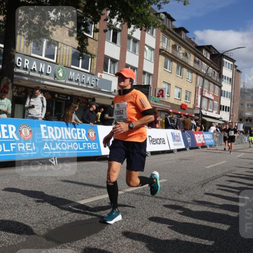 15.09.2024 - PSD Bank Halbmarathon Michael Strokosch http://msf.ph/oto/7074350 15.09.2024 12:14:15 Ziel 1996, 2262, 2728, 2758, 3058, 3062, 3120, 3228, 3244, 3429, 3557 meine-sportfotos.de
