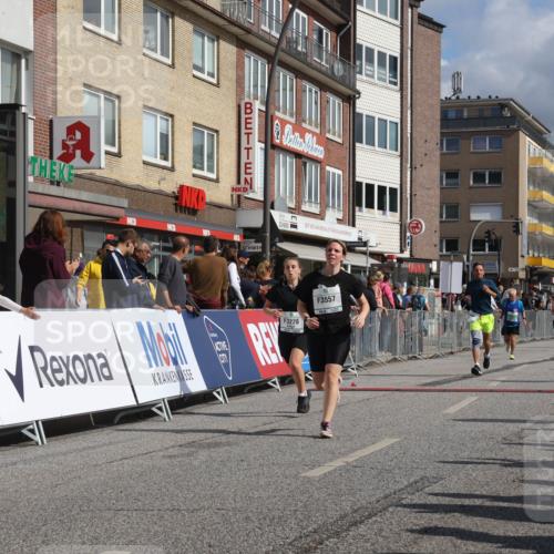 15.09.2024 - PSD Bank Halbmarathon Michael Strokosch http://msf.ph/oto/7074355 15.09.2024 12:14:16 Ziel 1996, 2262, 2728, 2758, 3058, 3062, 3120, 3228, 3244, 3429, 3557 meine-sportfotos.de