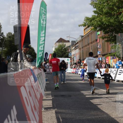 15.09.2024 - PSD Bank Halbmarathon Michael Strokosch http://msf.ph/oto/7074357 15.09.2024 10:33:23 Ziel 304 meine-sportfotos.de