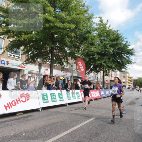 15.09.2024 - PSD Bank Halbmarathon Miley Keyser http://msf.ph/oto/7074358 15.09.2024 12:30:35 Ziel 2111, 2251, 2299, 2447, 3206, 3261, 3276, 3346 meine-sportfotos.de