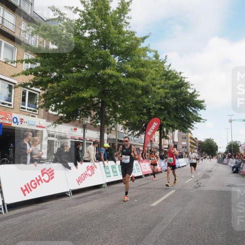 15.09.2024 - PSD Bank Halbmarathon Miley Keyser http://msf.ph/oto/7074361 15.09.2024 11:29:50 Ziel 703, 704, 711, 727, 1041, 1093, 1991, 2469, 2615, 2692, 3512 meine-sportfotos.de