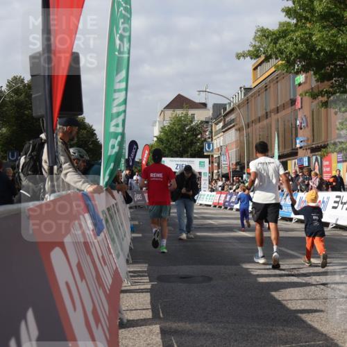 15.09.2024 - PSD Bank Halbmarathon Michael Strokosch http://msf.ph/oto/7074363 15.09.2024 10:33:23 Ziel 304 meine-sportfotos.de
