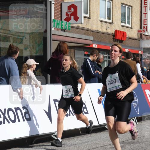 15.09.2024 - PSD Bank Halbmarathon Michael Strokosch http://msf.ph/oto/7074369 15.09.2024 12:14:17 Ziel 1996, 2262, 3021, 3058, 3062, 3120, 3228, 3244, 3429, 3557 meine-sportfotos.de