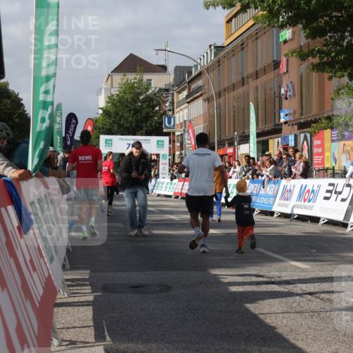 15.09.2024 - PSD Bank Halbmarathon Michael Strokosch http://msf.ph/oto/7074377 15.09.2024 10:33:24 Ziel 304 meine-sportfotos.de