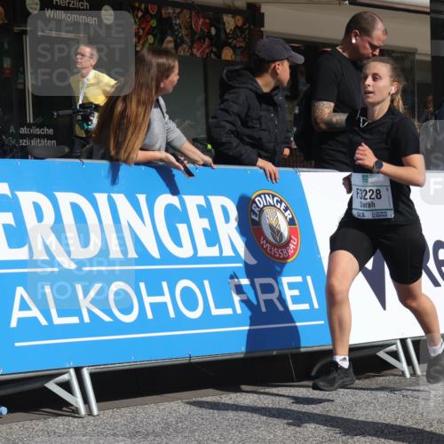 15.09.2024 - PSD Bank Halbmarathon Michael Strokosch http://msf.ph/oto/7074384 15.09.2024 12:14:18 Ziel 1996, 2262, 3021, 3062, 3120, 3228, 3244, 3429, 3557 meine-sportfotos.de