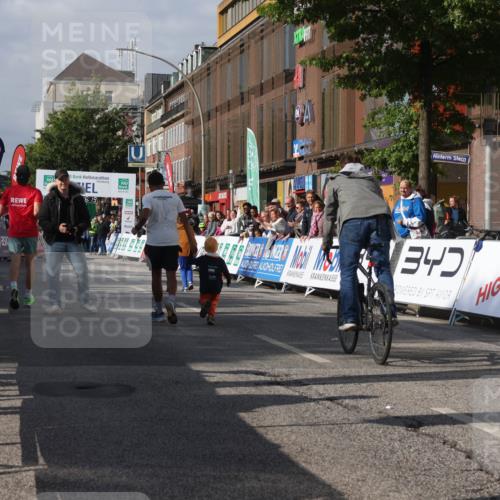 15.09.2024 - PSD Bank Halbmarathon Michael Strokosch http://msf.ph/oto/7074386 15.09.2024 10:33:25 Ziel  meine-sportfotos.de