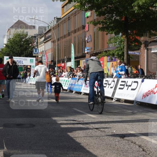 15.09.2024 - PSD Bank Halbmarathon Michael Strokosch http://msf.ph/oto/7074397 15.09.2024 10:33:26 Ziel  meine-sportfotos.de