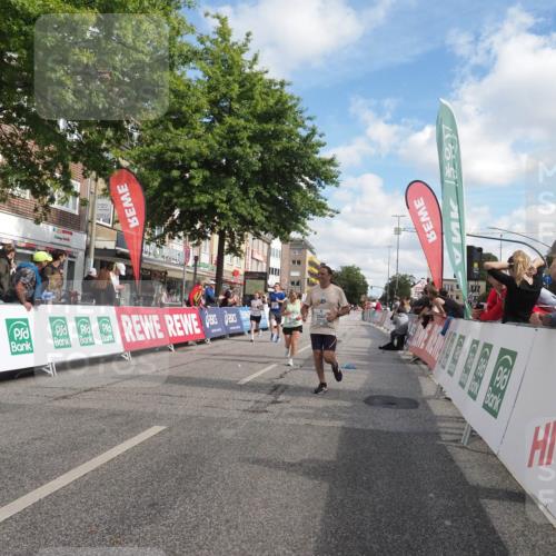 15.09.2024 - PSD Bank Halbmarathon Miley Keyser http://msf.ph/oto/7074404 15.09.2024 12:30:46 Ziel 2152, 2347, 2447, 3134, 3261, 3346, 3352 meine-sportfotos.de