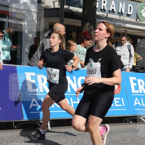 15.09.2024 - PSD Bank Halbmarathon Michael Strokosch http://msf.ph/oto/7074407 15.09.2024 12:14:19 Ziel 1996, 2262, 3021, 3062, 3120, 3228, 3244, 3429, 3557 meine-sportfotos.de