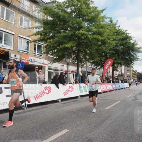 15.09.2024 - PSD Bank Halbmarathon Miley Keyser http://msf.ph/oto/7074413 15.09.2024 11:29:52 Ziel 703, 704, 711, 727, 1041, 1093, 1184, 2469, 2615, 2692, 3512 meine-sportfotos.de