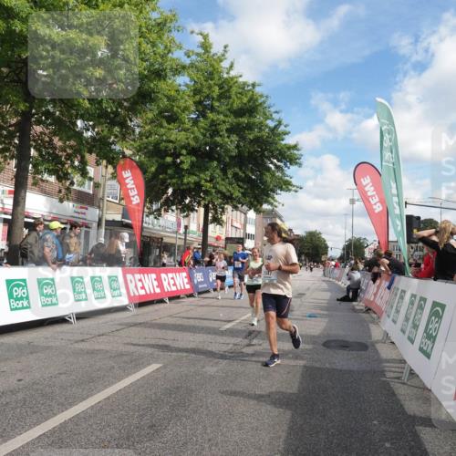 15.09.2024 - PSD Bank Halbmarathon Miley Keyser http://msf.ph/oto/7074421 15.09.2024 12:30:46 Ziel 2152, 2347, 2447, 3134, 3261, 3346, 3352 meine-sportfotos.de