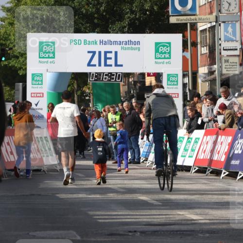 15.09.2024 - PSD Bank Halbmarathon Michael Strokosch http://msf.ph/oto/7074422 15.09.2024 10:33:36 Ziel  meine-sportfotos.de