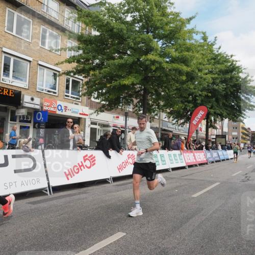 15.09.2024 - PSD Bank Halbmarathon Miley Keyser http://msf.ph/oto/7074423 15.09.2024 11:29:52 Ziel 703, 704, 711, 727, 1041, 1093, 1184, 2469, 2615, 2692, 3512 meine-sportfotos.de