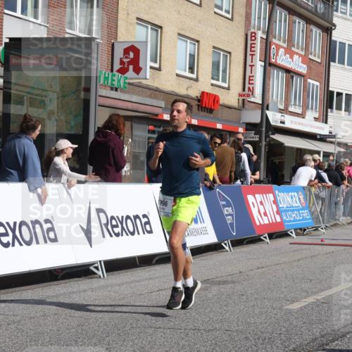 15.09.2024 - PSD Bank Halbmarathon Michael Strokosch http://msf.ph/oto/7074424 15.09.2024 12:14:21 Ziel 1996, 2262, 2350, 3021, 3062, 3228, 3244, 3429, 3557 meine-sportfotos.de