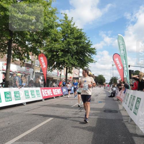 15.09.2024 - PSD Bank Halbmarathon Miley Keyser http://msf.ph/oto/7074430 15.09.2024 12:30:47 Ziel 2152, 2347, 2447, 3134, 3346, 3352 meine-sportfotos.de