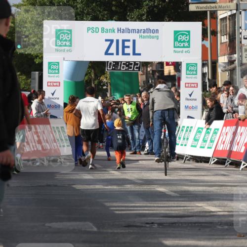 15.09.2024 - PSD Bank Halbmarathon Michael Strokosch http://msf.ph/oto/7074439 15.09.2024 10:33:38 Ziel  meine-sportfotos.de