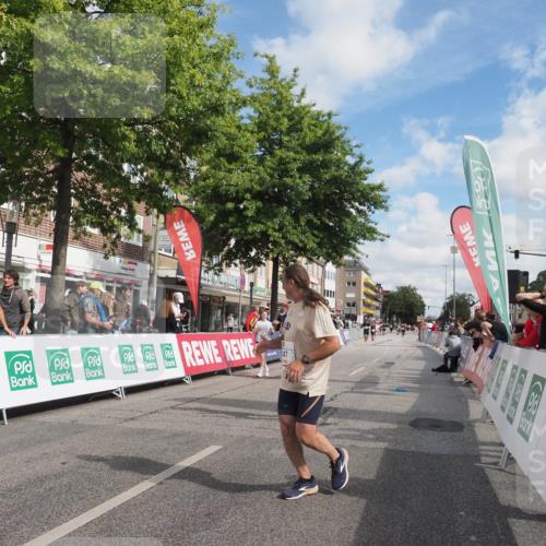 15.09.2024 - PSD Bank Halbmarathon Miley Keyser http://msf.ph/oto/7074445 15.09.2024 12:30:47 Ziel 2152, 2347, 2447, 3134, 3346, 3352 meine-sportfotos.de