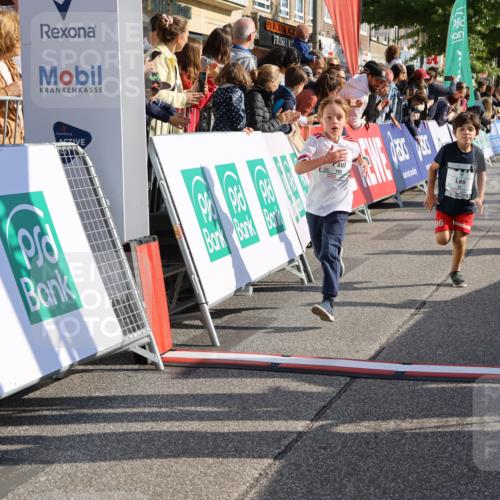 15.09.2024 - PSD Bank Halbmarathon Strokosch-Dieckow http://msf.ph/oto/7074446 15.09.2024 10:29:31 Ziel 5, 12, 47, 70, 150, 170, 180, 194, 244, 254, 255, 271, 288, 292, 297 meine-sportfotos.de
