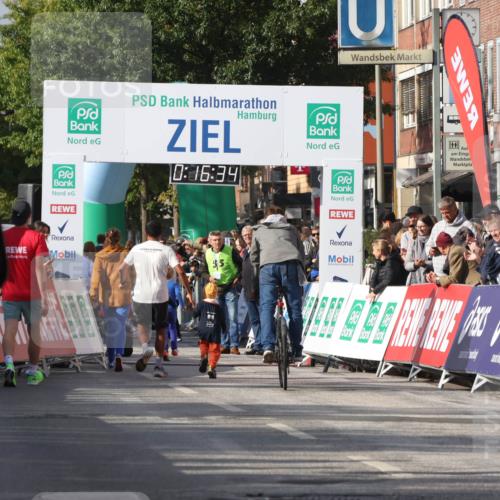 15.09.2024 - PSD Bank Halbmarathon Michael Strokosch http://msf.ph/oto/7074452 15.09.2024 10:33:39 Ziel  meine-sportfotos.de