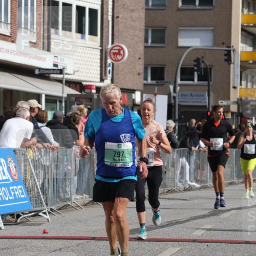 15.09.2024 - PSD Bank Halbmarathon Michael Strokosch http://msf.ph/oto/7074454 15.09.2024 12:14:23 Ziel 1996, 2262, 2350, 3021, 3062, 3132, 3228, 3244, 3557 meine-sportfotos.de
