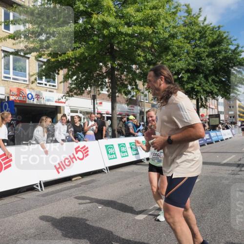 15.09.2024 - PSD Bank Halbmarathon Miley Keyser http://msf.ph/oto/7074468 15.09.2024 12:30:49 Ziel 2152, 2261, 2347, 2447, 3134, 3352 meine-sportfotos.de
