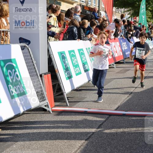 15.09.2024 - PSD Bank Halbmarathon Strokosch-Dieckow http://msf.ph/oto/7074475 15.09.2024 10:29:31 Ziel 5, 12, 47, 70, 150, 170, 180, 194, 244, 254, 255, 271, 288, 292, 297 meine-sportfotos.de