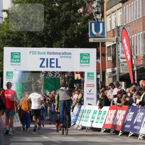 15.09.2024 - PSD Bank Halbmarathon Michael Strokosch http://msf.ph/oto/7074477 15.09.2024 10:33:41 Ziel  meine-sportfotos.de