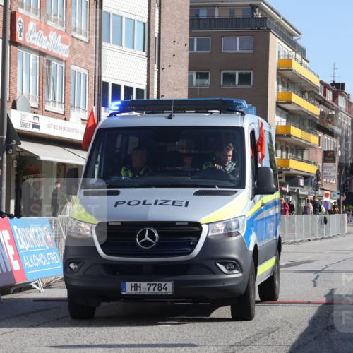 15.09.2024 - PSD Bank Halbmarathon Michael Strokosch http://msf.ph/oto/7074489 15.09.2024 10:55:23 Ziel  meine-sportfotos.de