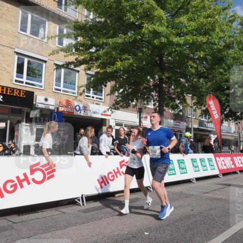 15.09.2024 - PSD Bank Halbmarathon Miley Keyser http://msf.ph/oto/7074493 15.09.2024 12:30:50 Ziel 2152, 2261, 2347, 2447, 3134, 3312, 3352 meine-sportfotos.de