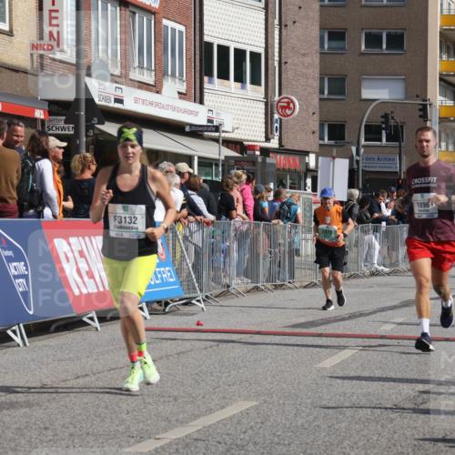15.09.2024 - PSD Bank Halbmarathon Michael Strokosch http://msf.ph/oto/7074571 15.09.2024 12:14:32 Ziel 972, 1896, 2350, 2573, 3021, 3132 meine-sportfotos.de