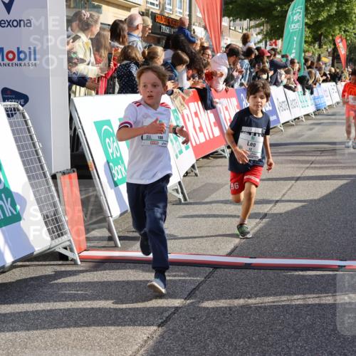 15.09.2024 - PSD Bank Halbmarathon Strokosch-Dieckow http://msf.ph/oto/7074573 15.09.2024 10:29:31 Ziel 5, 12, 47, 70, 150, 170, 180, 194, 244, 254, 255, 271, 288, 292, 297 meine-sportfotos.de