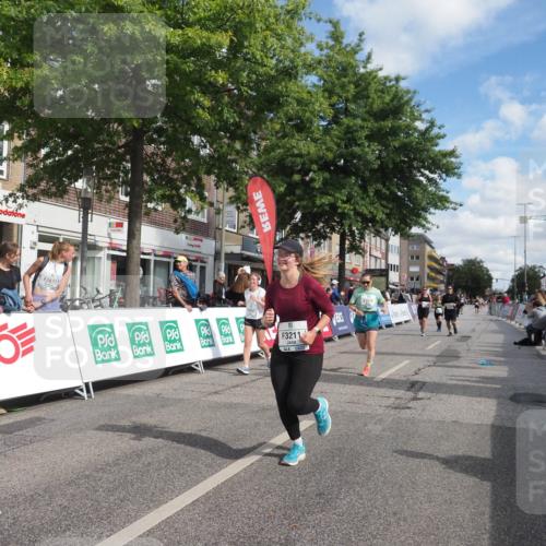 15.09.2024 - PSD Bank Halbmarathon Miley Keyser http://msf.ph/oto/7074586 15.09.2024 12:31:06 Ziel 1948, 2259, 2261, 2858, 3211, 3279, 3312, 3414, 3416, 3542 meine-sportfotos.de