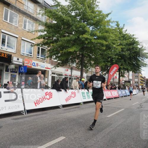 15.09.2024 - PSD Bank Halbmarathon Miley Keyser http://msf.ph/oto/7074595 15.09.2024 11:30:09 Ziel 454, 724, 732, 827, 892, 922, 1123, 1184, 1339, 1349, 2559, 2692 meine-sportfotos.de