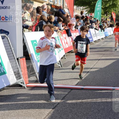 15.09.2024 - PSD Bank Halbmarathon Strokosch-Dieckow http://msf.ph/oto/7074600 15.09.2024 10:29:31 Ziel 5, 12, 47, 70, 150, 170, 180, 194, 244, 254, 255, 271, 288, 292, 297 meine-sportfotos.de