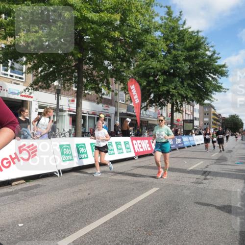 15.09.2024 - PSD Bank Halbmarathon Miley Keyser http://msf.ph/oto/7074603 15.09.2024 12:31:07 Ziel 1948, 2259, 2261, 2858, 3211, 3279, 3312, 3414, 3416, 3486, 3542 meine-sportfotos.de