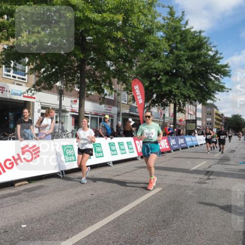 15.09.2024 - PSD Bank Halbmarathon Miley Keyser http://msf.ph/oto/7074613 15.09.2024 12:31:07 Ziel 1948, 2259, 2261, 2858, 3211, 3279, 3312, 3414, 3416, 3486, 3542 meine-sportfotos.de