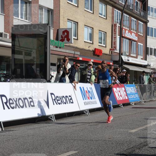 15.09.2024 - PSD Bank Halbmarathon Michael Strokosch http://msf.ph/oto/7074614 15.09.2024 11:01:54 Ziel 448, 1001 meine-sportfotos.de