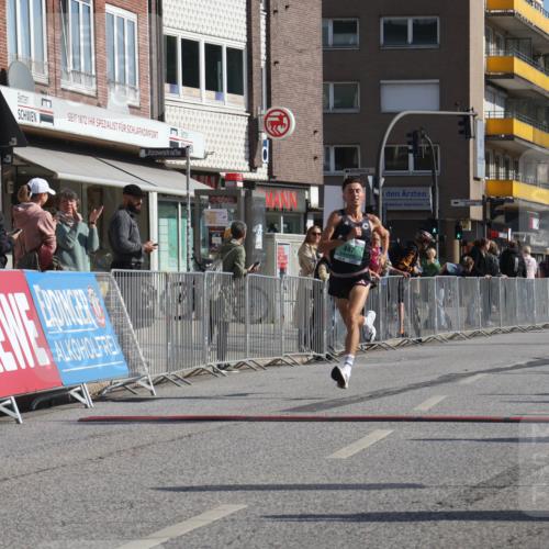 15.09.2024 - PSD Bank Halbmarathon Michael Strokosch http://msf.ph/oto/7074662 15.09.2024 11:02:09 Ziel 447 meine-sportfotos.de