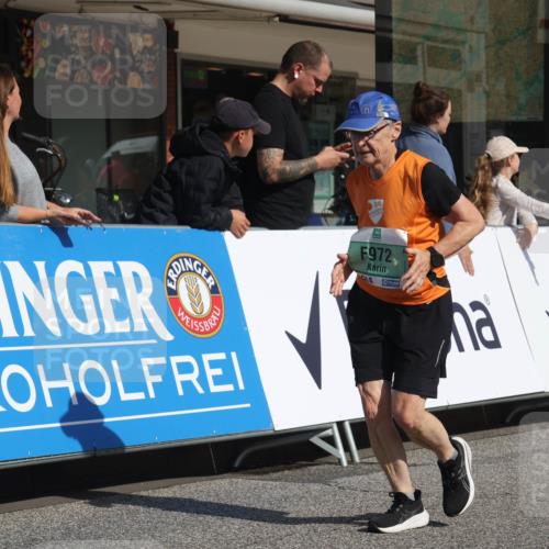 15.09.2024 - PSD Bank Halbmarathon Michael Strokosch http://msf.ph/oto/7074669 15.09.2024 12:14:38 Ziel 798, 972, 1544, 1896, 2350, 2557, 2573, 3132 meine-sportfotos.de