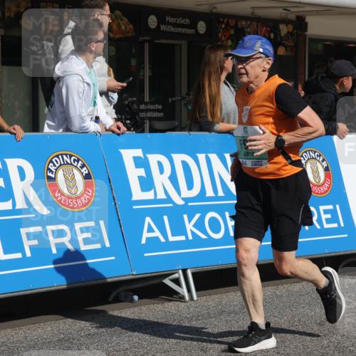15.09.2024 - PSD Bank Halbmarathon Michael Strokosch http://msf.ph/oto/7074680 15.09.2024 12:14:39 Ziel 798, 972, 1544, 1896, 2350, 2557, 2573, 3132 meine-sportfotos.de
