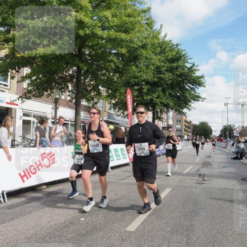 15.09.2024 - PSD Bank Halbmarathon Miley Keyser http://msf.ph/oto/7074682 15.09.2024 12:31:12 Ziel 1948, 2259, 2858, 3089, 3211, 3279, 3312, 3414, 3416, 3486, 3542 meine-sportfotos.de