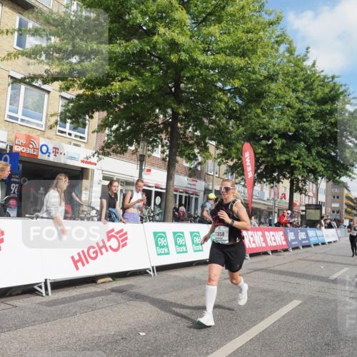 15.09.2024 - PSD Bank Halbmarathon Miley Keyser http://msf.ph/oto/7074712 15.09.2024 12:31:13 Ziel 1948, 2259, 2858, 3089, 3211, 3279, 3414, 3416, 3486, 3542 meine-sportfotos.de
