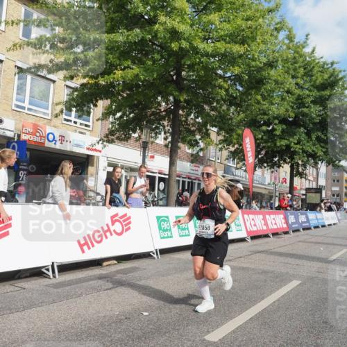 15.09.2024 - PSD Bank Halbmarathon Miley Keyser http://msf.ph/oto/7074716 15.09.2024 12:31:13 Ziel 1948, 2259, 2858, 3089, 3211, 3279, 3414, 3416, 3486, 3542 meine-sportfotos.de