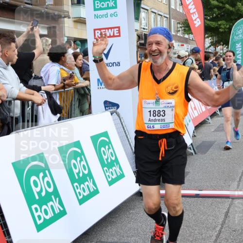 15.09.2024 - PSD Bank Halbmarathon Strokosch-Dieckow http://msf.ph/oto/7074726 15.09.2024 12:24:19 Ziel 1883, 2527, 2537, 3003, 3075, 3222, 3428, 3543 meine-sportfotos.de