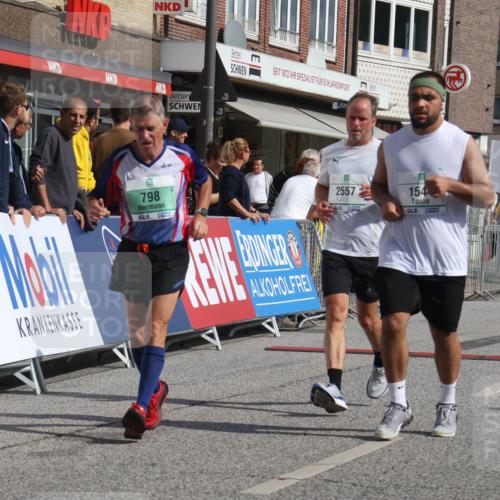 15.09.2024 - PSD Bank Halbmarathon Michael Strokosch http://msf.ph/oto/7074737 15.09.2024 12:14:44 Ziel 798, 972, 1544, 1896, 2390, 2530, 2557, 2573, 3168 meine-sportfotos.de