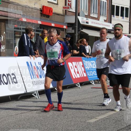 15.09.2024 - PSD Bank Halbmarathon Michael Strokosch http://msf.ph/oto/7074741 15.09.2024 12:14:45 Ziel 798, 972, 1544, 1896, 1950, 2390, 2530, 2557, 2573, 3000, 3168 meine-sportfotos.de