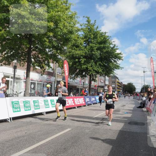 15.09.2024 - PSD Bank Halbmarathon Miley Keyser http://msf.ph/oto/7074744 15.09.2024 12:31:19 Ziel 1948, 1961, 2259, 2858, 3089, 3279, 3309, 3414, 3416, 3486, 3542 meine-sportfotos.de