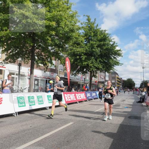 15.09.2024 - PSD Bank Halbmarathon Miley Keyser http://msf.ph/oto/7074747 15.09.2024 12:31:19 Ziel 1948, 1961, 2259, 2858, 3089, 3279, 3309, 3414, 3416, 3486, 3542 meine-sportfotos.de