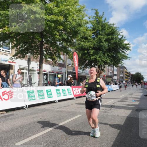 15.09.2024 - PSD Bank Halbmarathon Miley Keyser http://msf.ph/oto/7074779 15.09.2024 12:31:20 Ziel 1948, 1961, 2259, 2858, 3089, 3309, 3414, 3416, 3486, 3542 meine-sportfotos.de